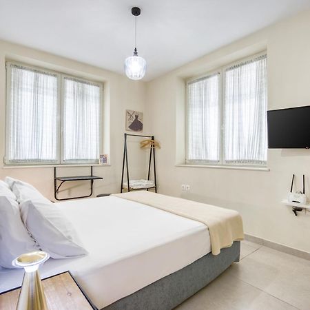 אתונה Bentzi...Boutique Apartment 1, Classic Double With Kitchenette, 2 Guests מראה חיצוני תמונה
